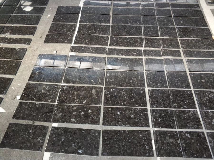 antique brown granite tile