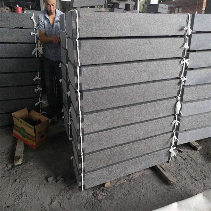 G684 kerbstone 3