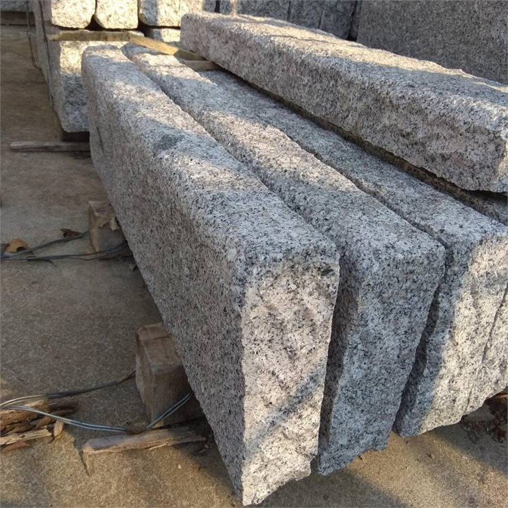 Rounded Kerb Stones