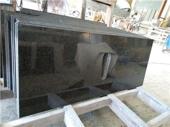 Countertop tal-kċina Nero Impala