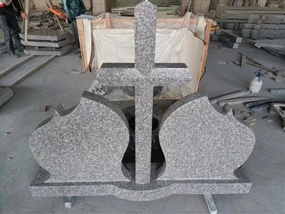 G664 Granit Cross Headstone